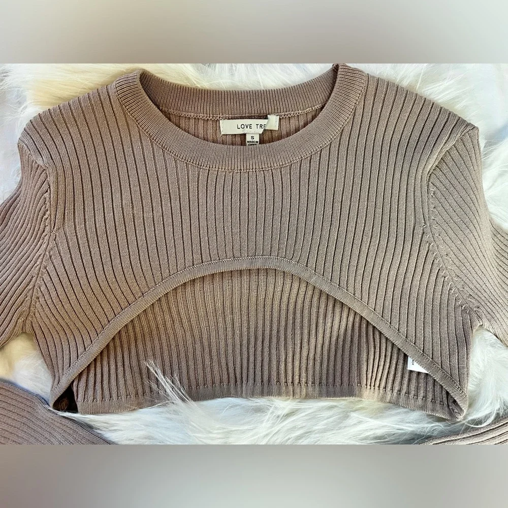 Love Tre Ribbed Knit Cropped Top Long Sleeve Tan Size Small New No Tags